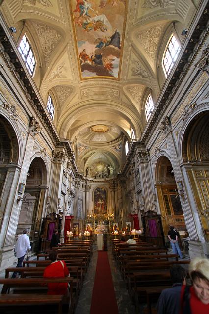 0432 Rome - Kerk bij Trevi.JPG